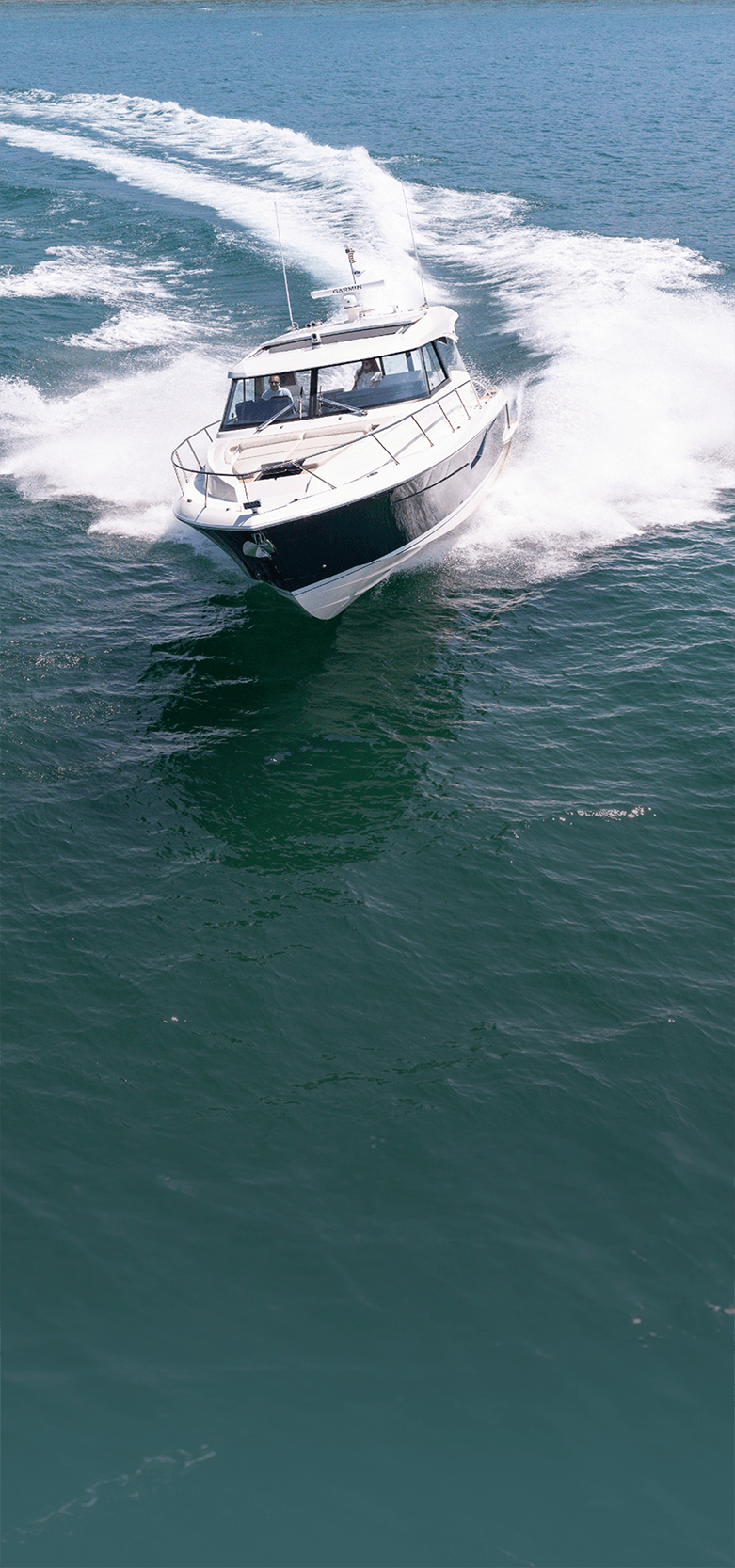 48 LE Boat on Water
